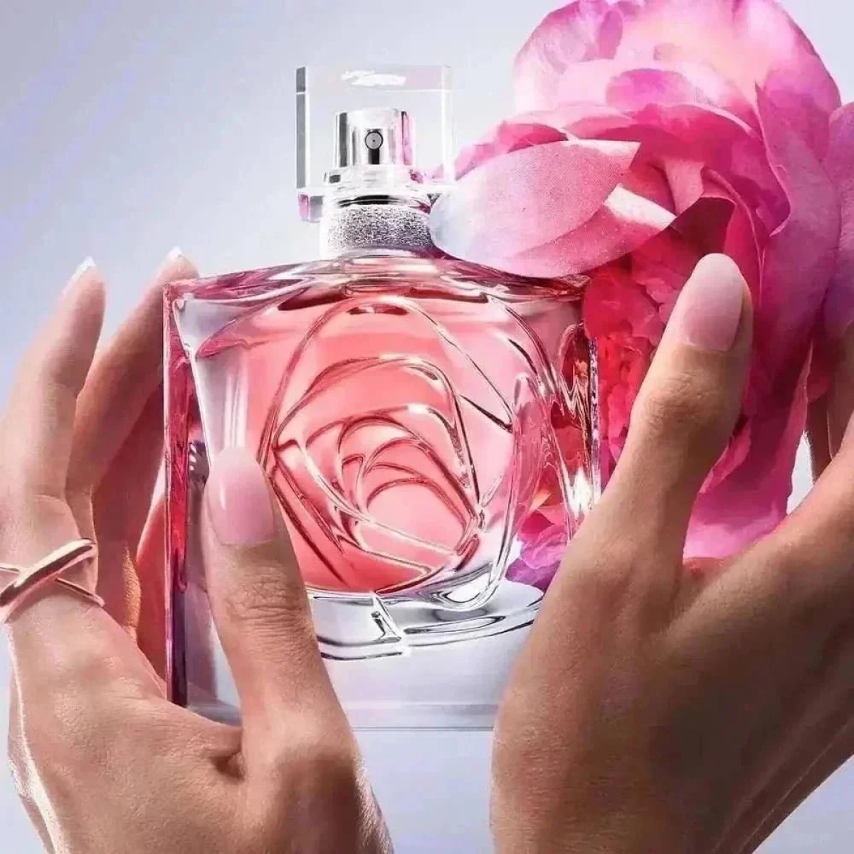 Frasco de Perfume Rosa Extraordinária Lancôme La Vie Est Belle - Jm Grife - Frasco de Perfume Rosa Extraordinária Lancôme La Vie Est Belle - - Jm Grife - belle, extraordin, issues, Jm Grife, La Vie Est Belle Ros, lanc, parfum, rosa - Jm Grife