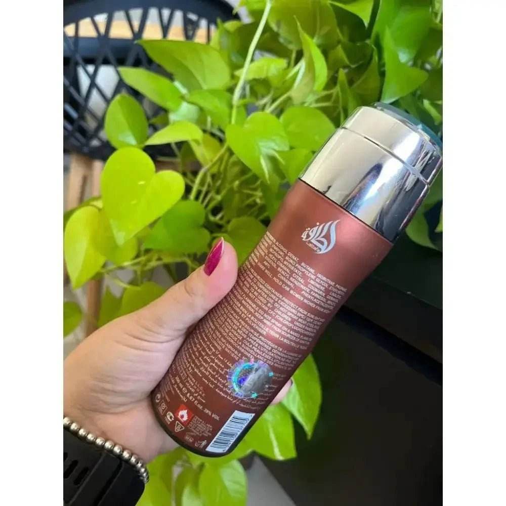 Perfume Masculino Qaa'ed Al Shabaab 200ml - Fragrância Âmbar com Notas de Agarwood e Couro - Jm Grife - Perfume Masculino Qaa'ed Al Shabaab 200ml - Fragrância Âmbar com Notas de Agarwood e Couro - - Jm Grife - 200ml, 22697728832, aerossol, grifeqaa, issues, Jm Grife, lattafa, masculino, mbar, notas, perfume, perfumes, shabaab, spray, ylang - Jm Grife