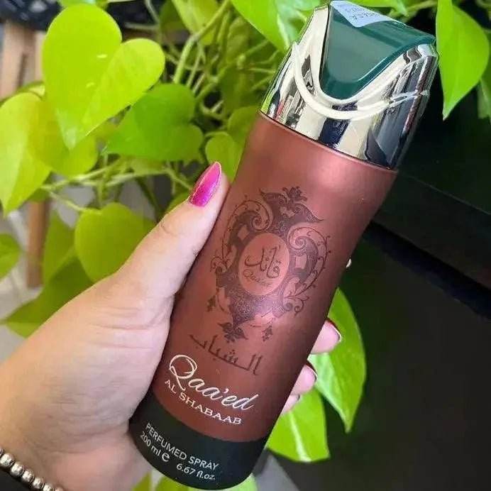 Perfume Masculino Qaa'ed Al Shabaab 200ml - Fragrância Âmbar com Notas de Agarwood e Couro - Jm Grife - Perfume Masculino Qaa'ed Al Shabaab 200ml - Fragrância Âmbar com Notas de Agarwood e Couro - - Jm Grife - 200ml, 22697728832, aerossol, grifeqaa, issues, Jm Grife, lattafa, masculino, mbar, notas, perfume, perfumes, shabaab, spray, ylang - Jm Grife