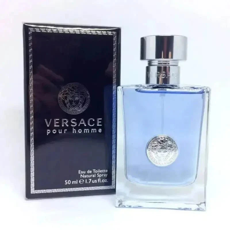 Versace Pour Homme EDT 50ml - Perfume Masculino Amadeirado e Cítrico com Fixação Duradoura - Jm Grife - Versace Pour Homme EDT 50ml - Perfume Masculino Amadeirado e Cítrico com Fixação Duradoura - - Jm Grife - 100 mL, 200 mL, 30 mL, 50 mL, 50ml, agora, aproveite, aroma, fragr, homens, homme, issues, Jm Grife, masculino, mesmo, MLB16221891-100 mL, MLB16221891-200 mL, MLB16221891-30 mL, MLB16221891-50 mL, ncia, para, perfume, pour, presente, versace - Jm Grife