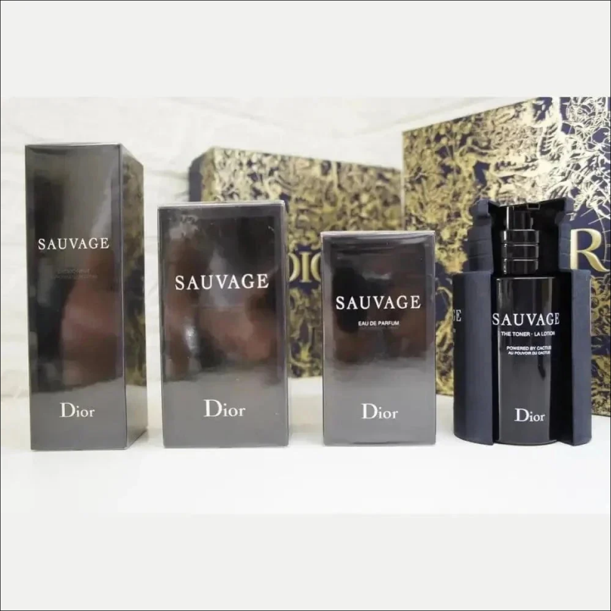 Kit Coffret Dior Sauvage Eau De Parfum+ Balm Sauvage + Desodorante Spray+la Lotion Hidratante Facial Sauvage Presente Dia Dos Pais Dos Namorados Natal - Jm Grife - Kit Coffret Dior Sauvage Eau De Parfum+ Balm Sauvage + Desodorante Spray+la Lotion Hidratante Facial Sauvage Presente Dia Dos Pais Dos Namorados Natal - - Jm Grife - desodorante, dior, Jm Grife, MLB4995589028, para, parfum, sauvage - Jm Grife