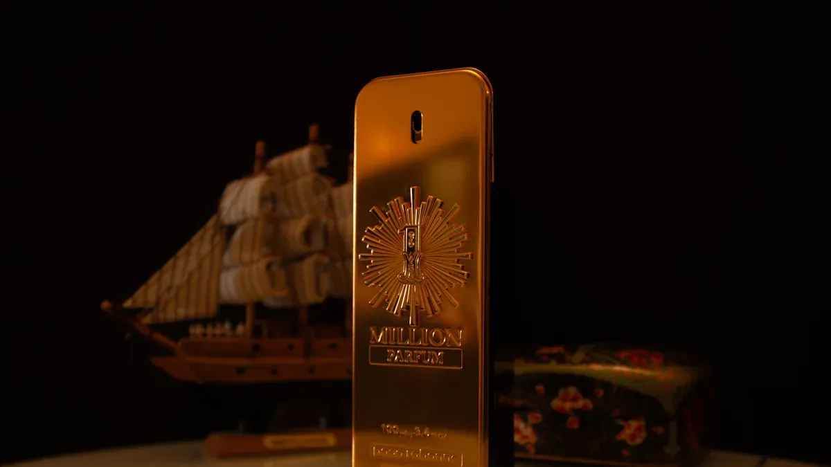 Perfume One Million: Alternativas incríveis para um aroma amadeirado e refrescante - Jm Grife - Perfume One Million: Alternativas incríveis para um aroma amadeirado e refrescante - {{ article.author }} - {{ article.author }} - Jm Grife