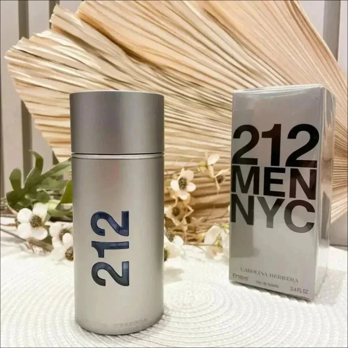 Carolina Herrera 212 Men NYC - Perfume Masculino Eau de Toilette, Notas Cítricas e Amadeiradas - Jm Grife
