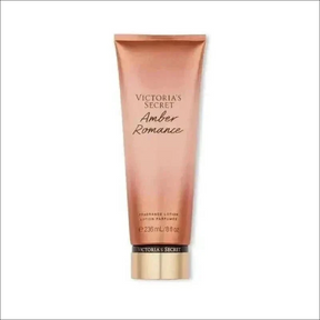 Creme Hidratante Corporal Victoria's Secret 236ml - Diversas Fragrâncias, Hidratação e Perfume Duradouros - Jm Grife - Creme Hidratante Corporal Victoria's Secret 236ml - Diversas Fragrâncias, Hidratação e Perfume Duradouros - - Jm Grife - corporal, creme, hidratante, issues, Jm Grife, Pear-Glacé, secret, victoria - Jm Grife